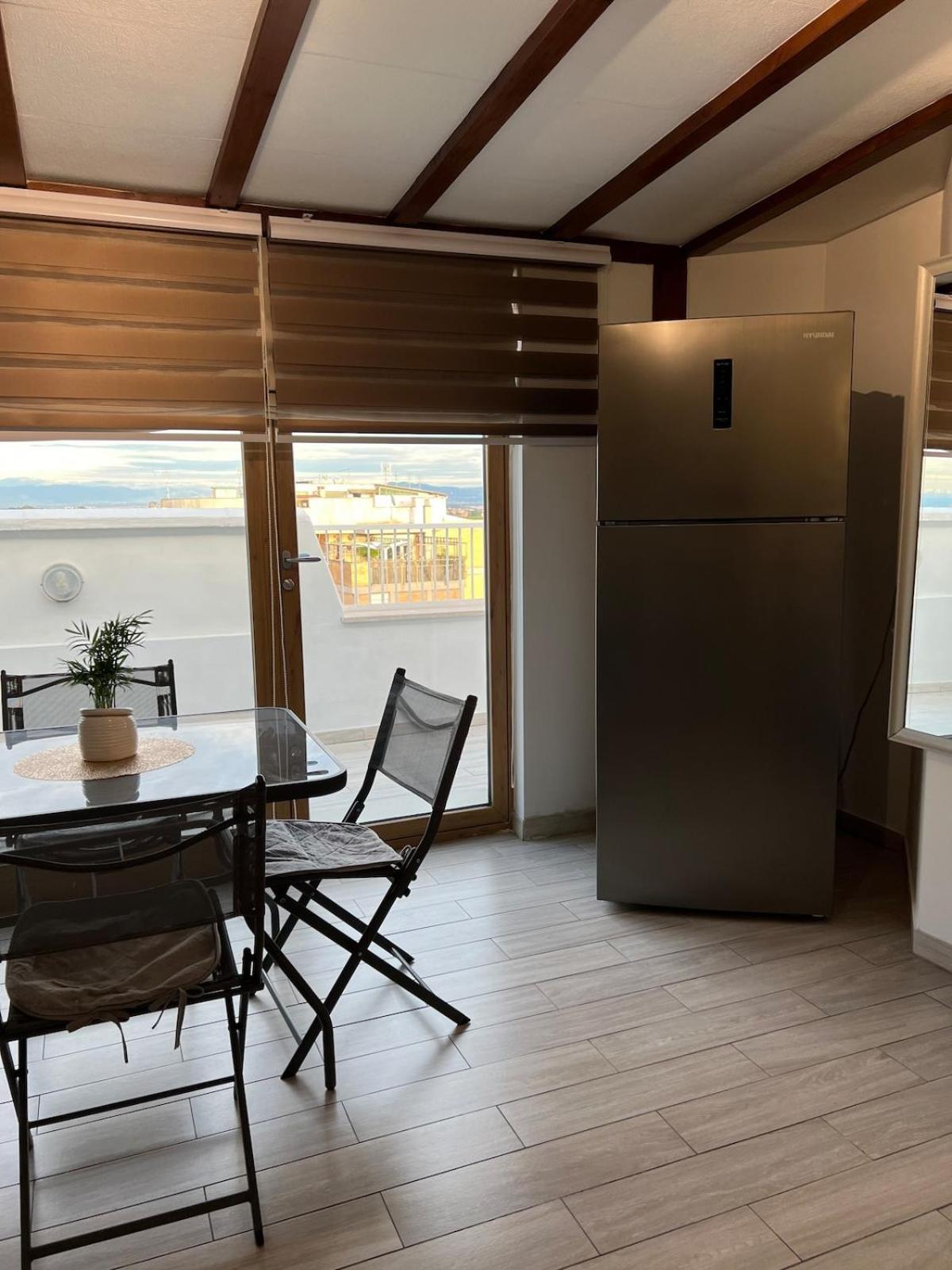 Appartamento Vivi In Un Attico Tipico Con Vista Su Roma